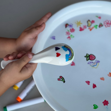 Load image into Gallery viewer, AquaDoodle™ - Mess-Free Magic Pens
