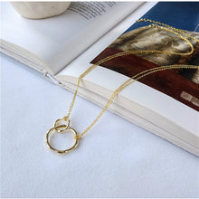 Load image into Gallery viewer, Interlocking necklace

